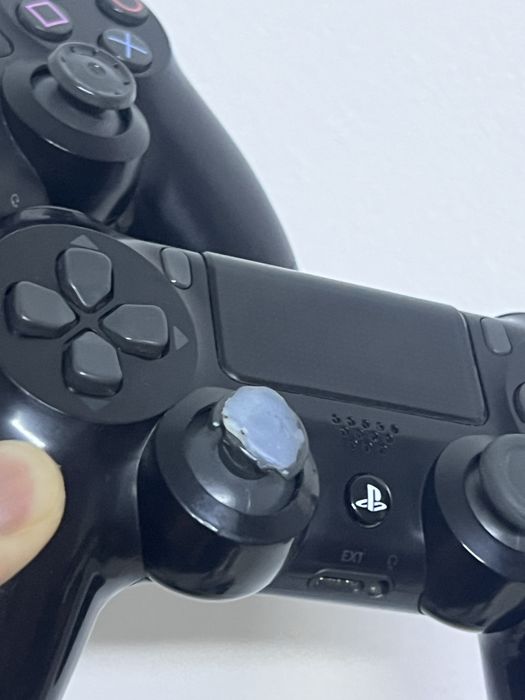 Продам PlayStation 4 Fat