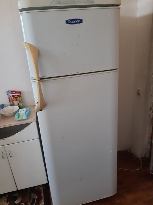 Холодильник продам