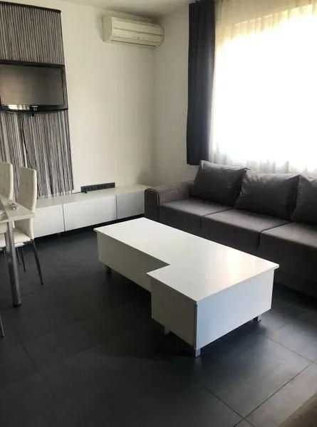 Продава се Тристаен апартамент в София, Витоша - 105 кв.м за 1353 €/кв.м - Снимка #2