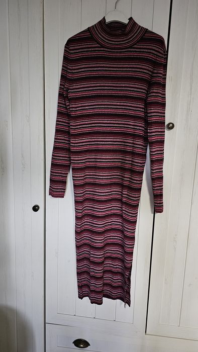 Нова рокля Tommy Hilfiger