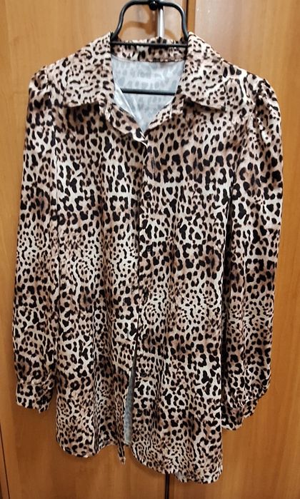 Cămașă animal print nouă