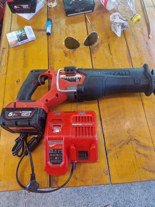 Fierastrau sabie Milwaukee M18 FSZ 2026