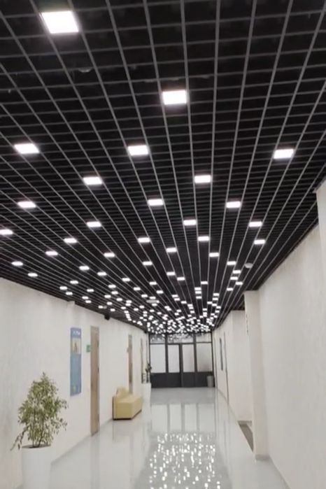 Армстронг реечный Грилято потолок Armstrong grilyato срочно ремонт(4)