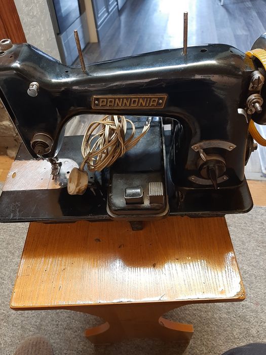Венгерская швейная машинка