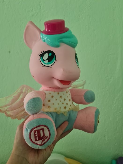 Интерактивни играчки за деца на български език Мики маус