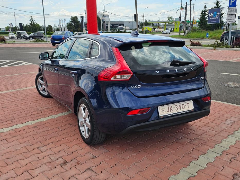 VOLVO V40 2015 — imagine 4