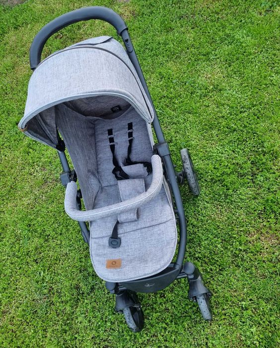 Carucior Lionelo + Cadou