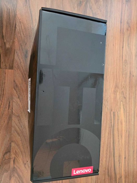 Lenovo Legion go Z1 Extreme, 16 gb ram, 512 gb с SteamOS,по голяма батерия и аксесоари