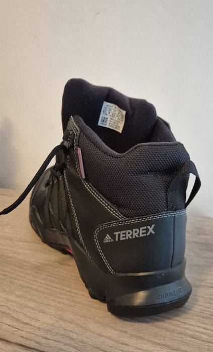Adidasi gheata Terex