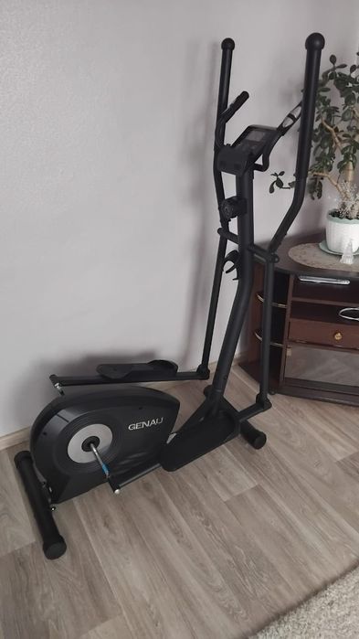 Велотренажёр    ,