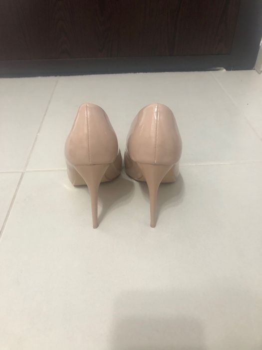 Pantofi stiletto roz prăfuit
