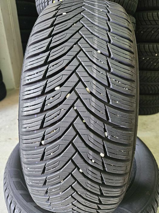 2бр 215/55/17 CEAT 7мм грайфер дот23г безплатен монтаж