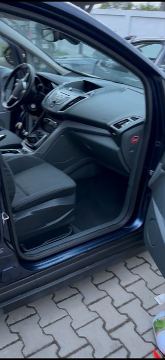 Curatare canapele, tapiterie si interior auto la domiciliu BUCURESTI