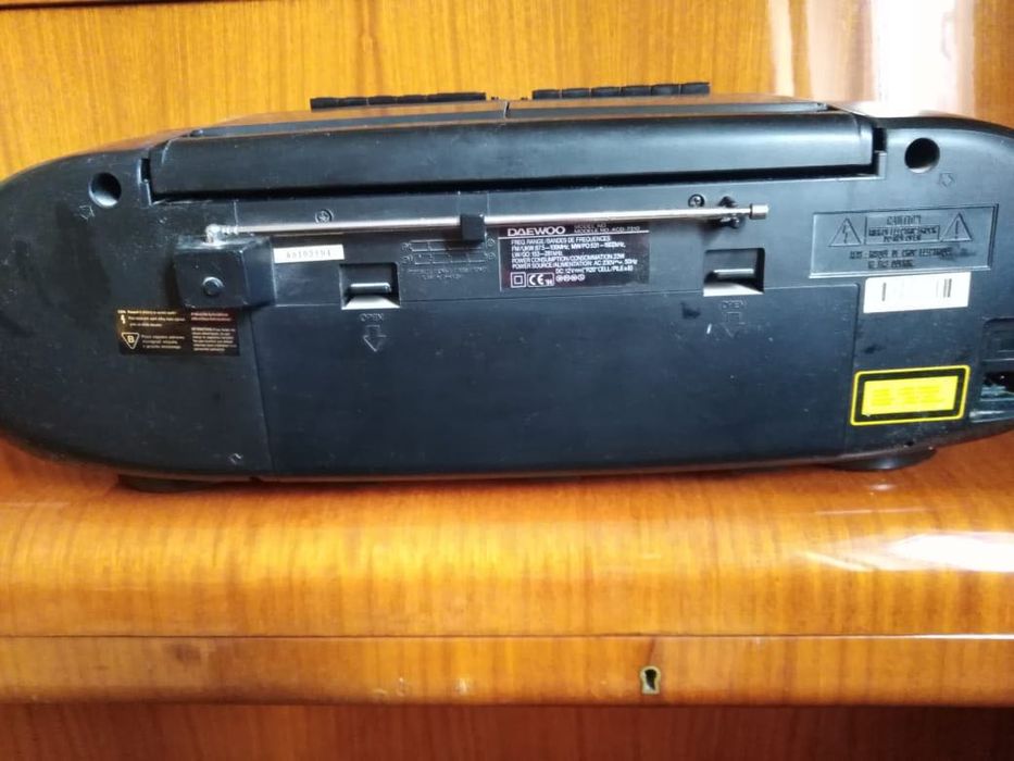 Магнитофон Daewoo