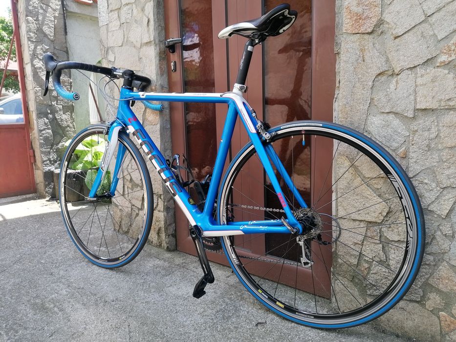 Шосеен FOCUS  Carbon, 2*10 Shimano 105