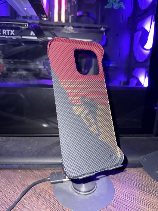 Карбоновый тонкий чехол на IPHONE 16 pro max