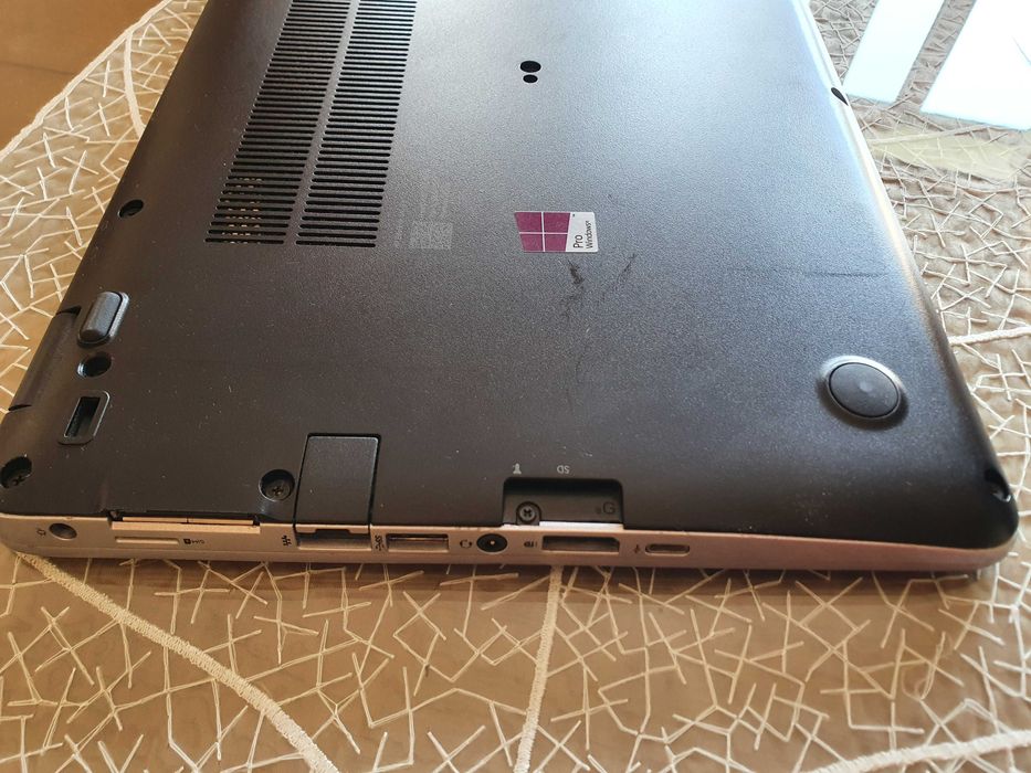 HP EliteBook 840 G3, 14.0" , i5-6300U, 8GB, 256GB SSD, Камера