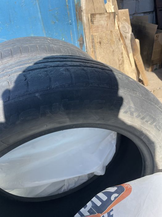 Продам Шины 235/55/R19