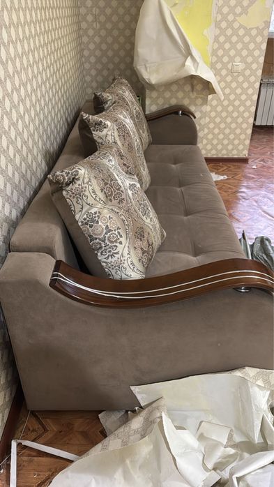 Диван для гостиной