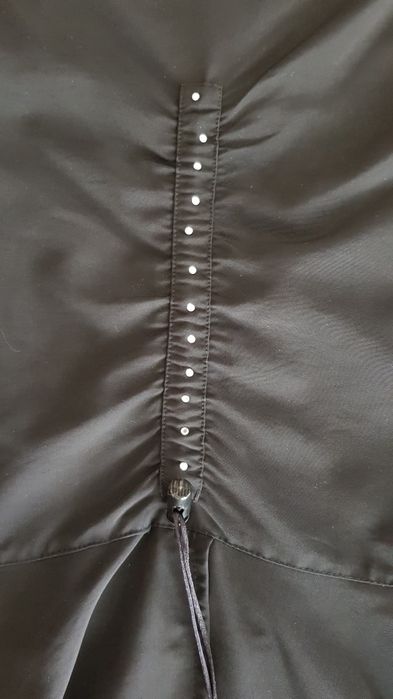 Черна асиметрична пола