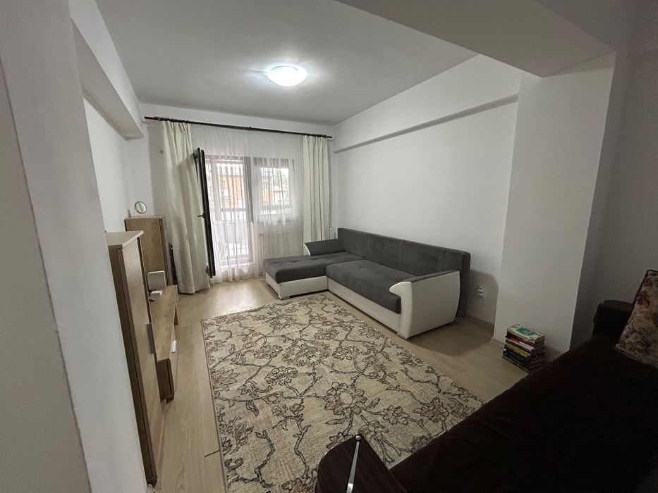 De închiriat apartament cu 2 camere