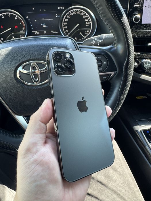 Продам iPhone 12 pro на 128gb