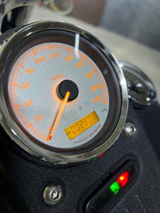 Harley Davidson Dyna Street Bob 2011 – 2800 km