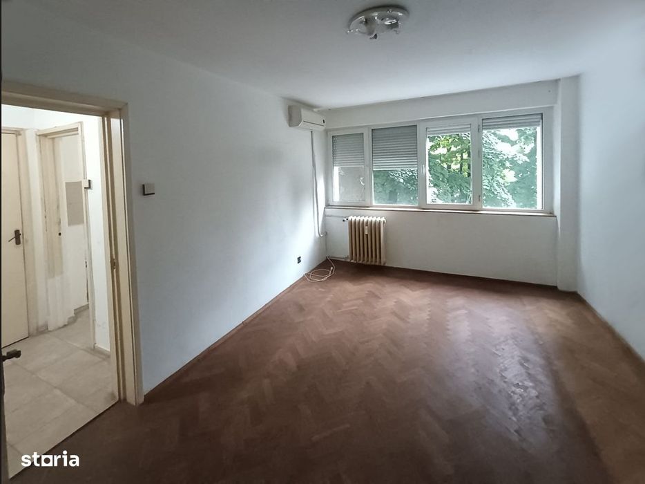 Apartament De Vânzare