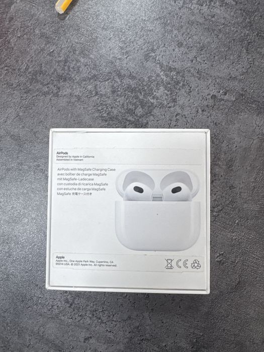 Apple Airpods 3 оригинал