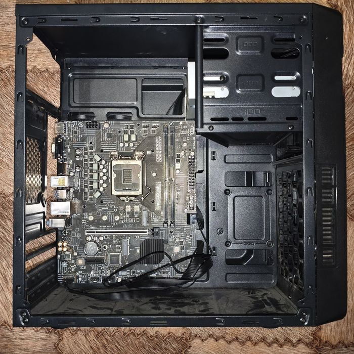 Продам материнскую плату h510M-A PRO+небольшой корпус