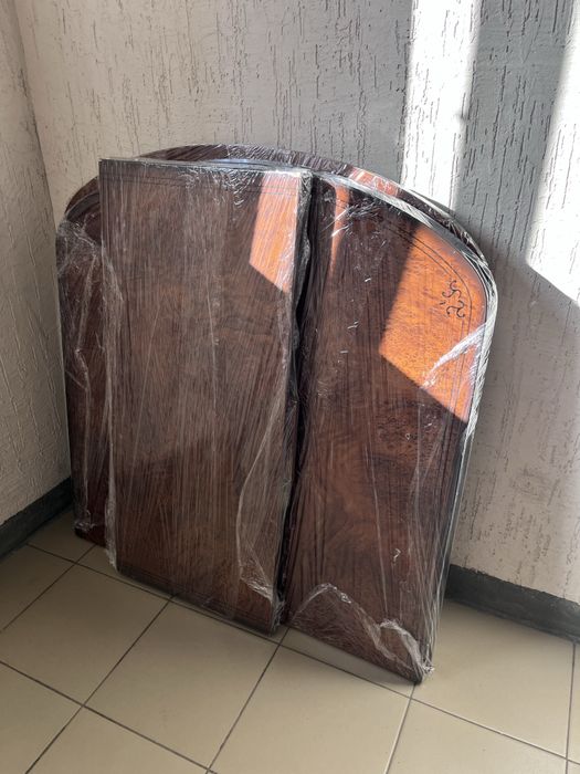 Продам кухонный стол