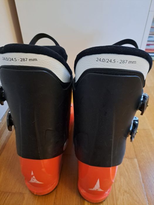 Clapari Atomic marime 38-38,5 EU