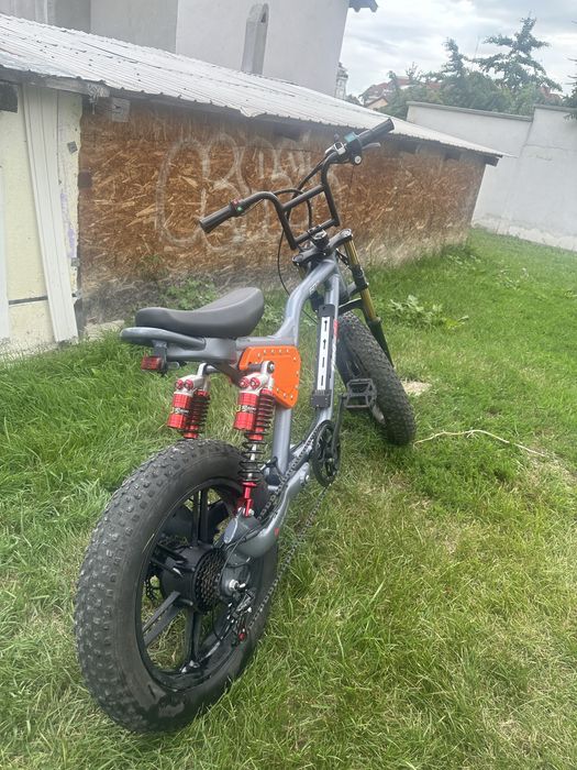 Bicicleta electrica unica in Romania