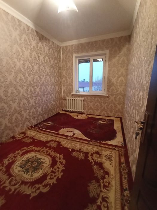 3 xonali dom sotiladi