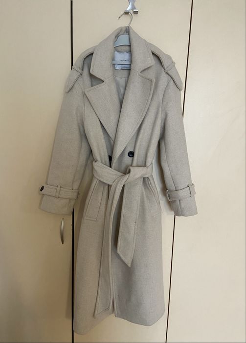 Палто като ново.