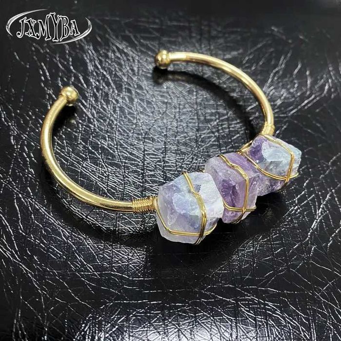 Brăţară din cupru aurit cu 3 cristale de fluorit brut natural