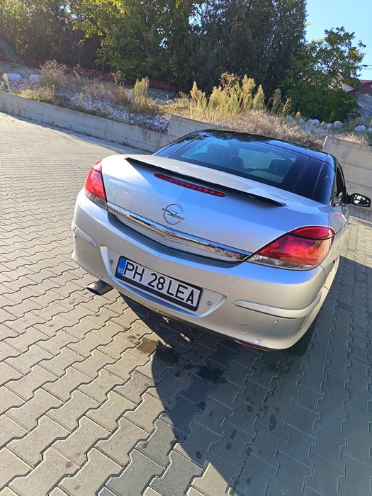 Opel Astra H Twintop