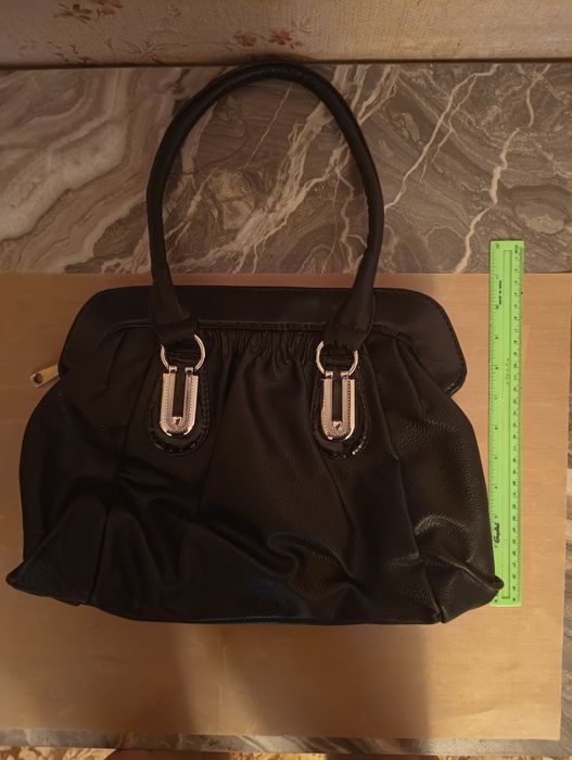 Продаётся женская сумка.