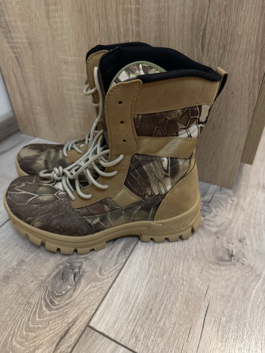 Дамски туристически и ловни обувки – №40, нови