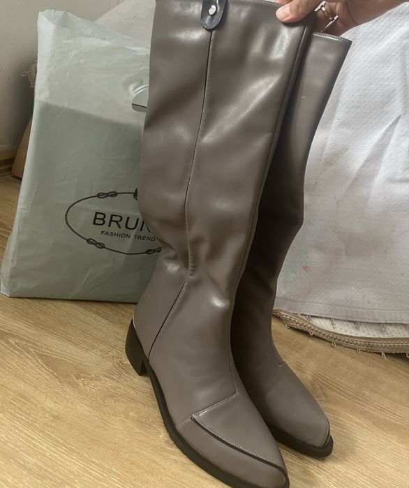Новые сапоги от бренда Bruna!Натуральная кожа