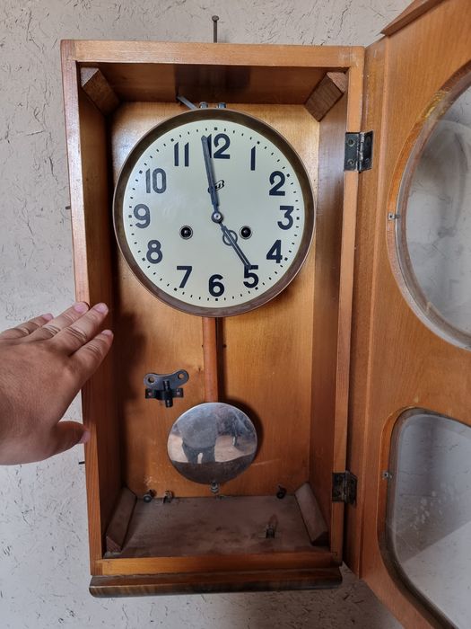 Классик Соат сотилади