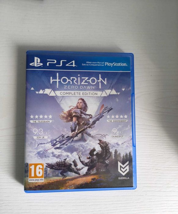 Плейстейшън4 Слим(PS4 Slim)