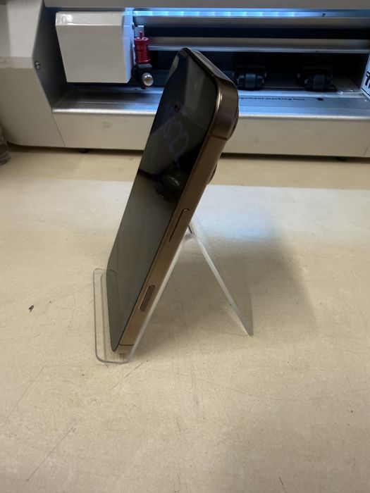 Iphone 16 pro / 128 gb / 100% baterie / Impecabil ca Nou / garantie