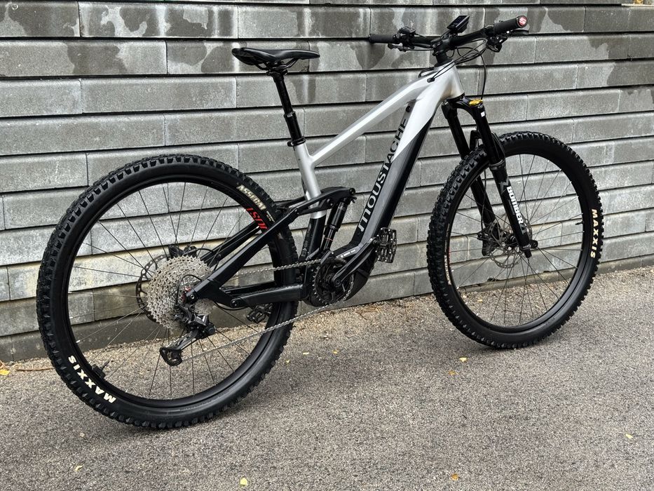 Електрически велосипед , E-bike MOUSTACHE TRAIL 5( M размер)