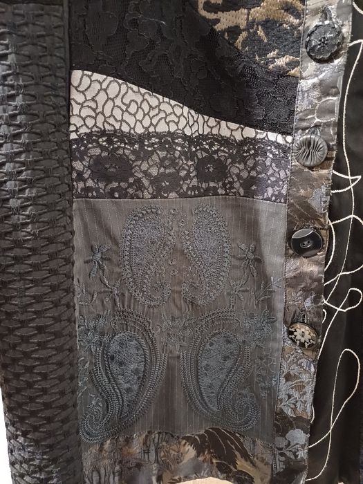 Манто Desigual с красив гръб