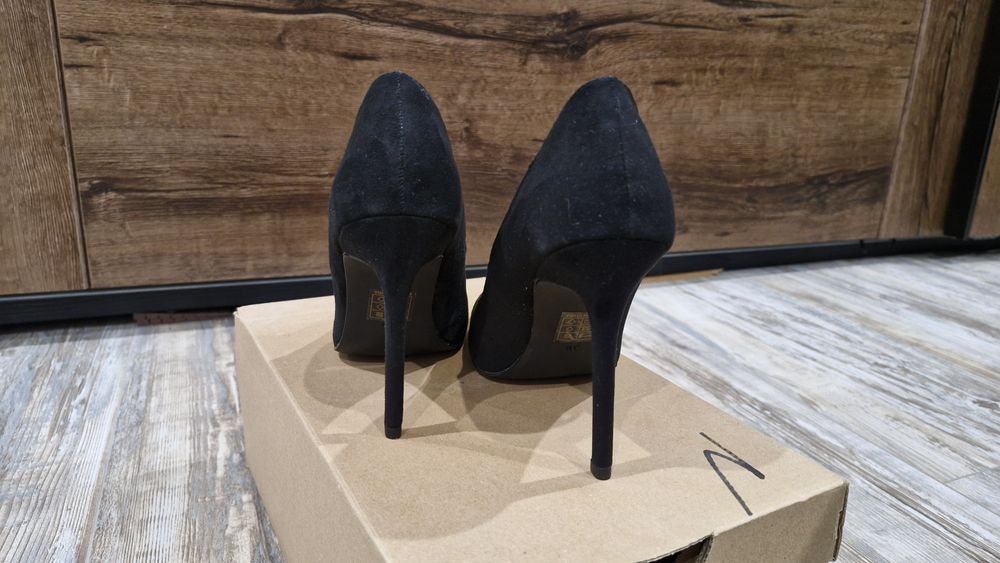 Елегантни обувки