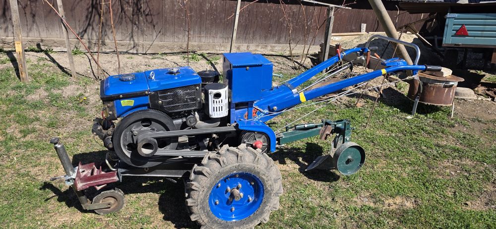 Motocultor Zubr 12,5 CP - freză, plug, prășitoare și plug pt rebilonat