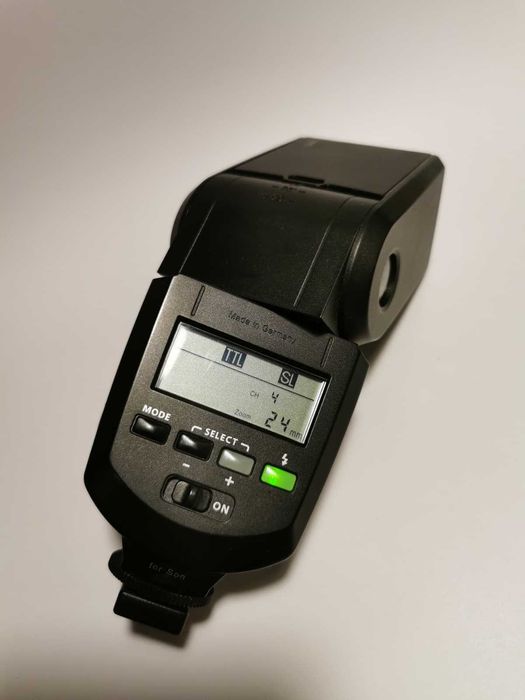 Mecablitz Metz 48 AF-1 pentru Sony