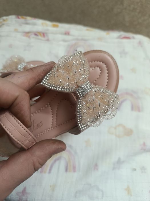 Сандали для девочки