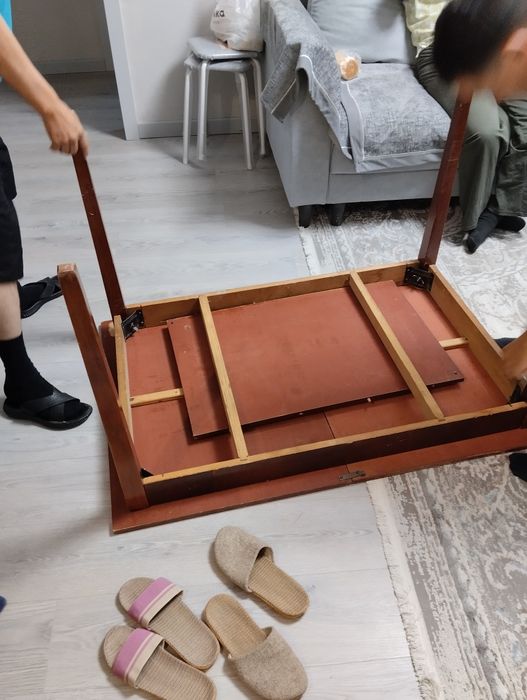 Продам стол раздвижной Советский